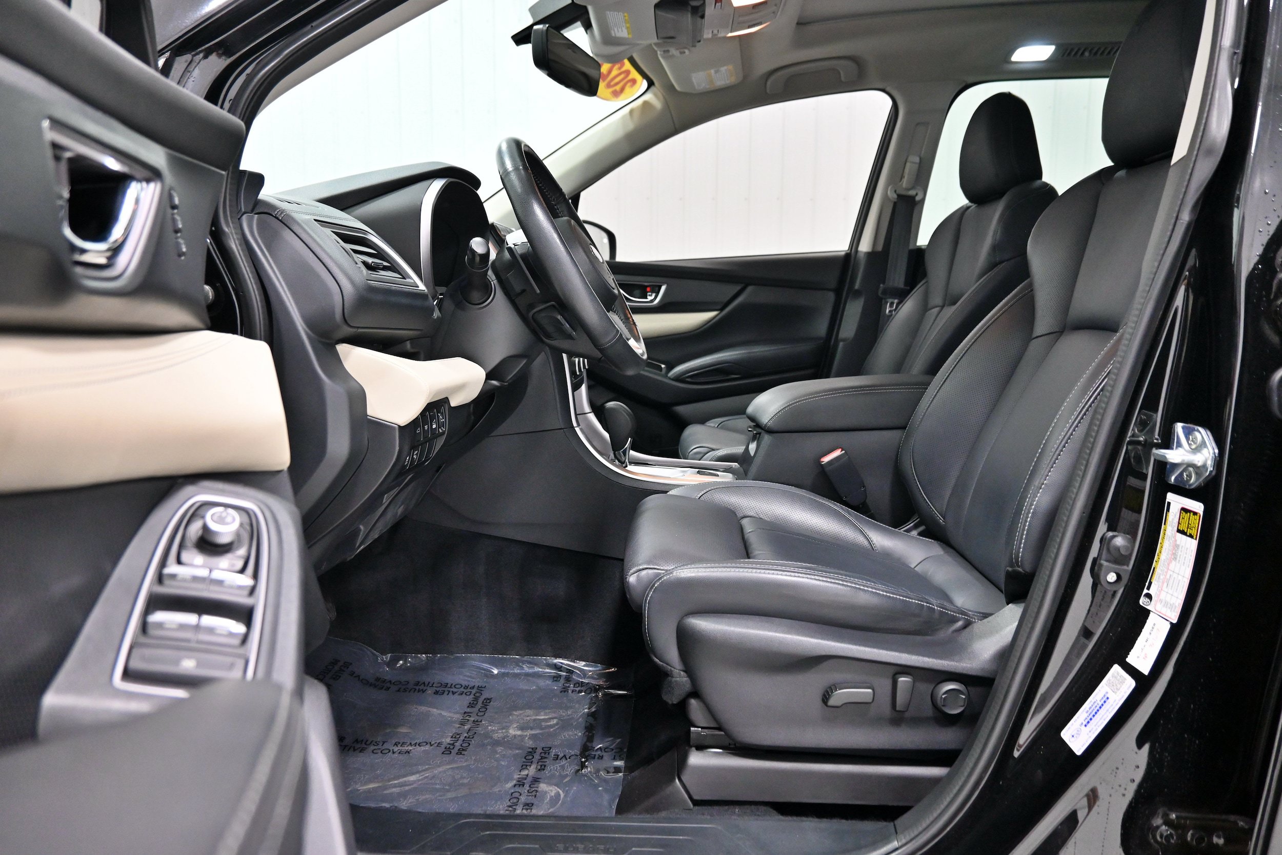 Used 2022 Subaru Ascent Limited w/ Technology Package AWD/4WD image 5