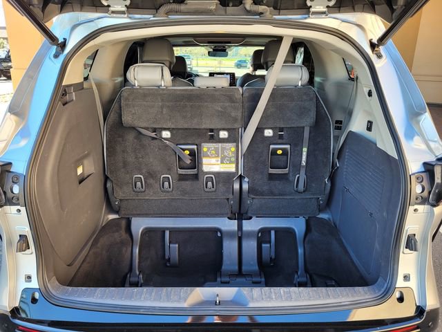 Certified 2021 Toyota Sienna Limited FWD image 33