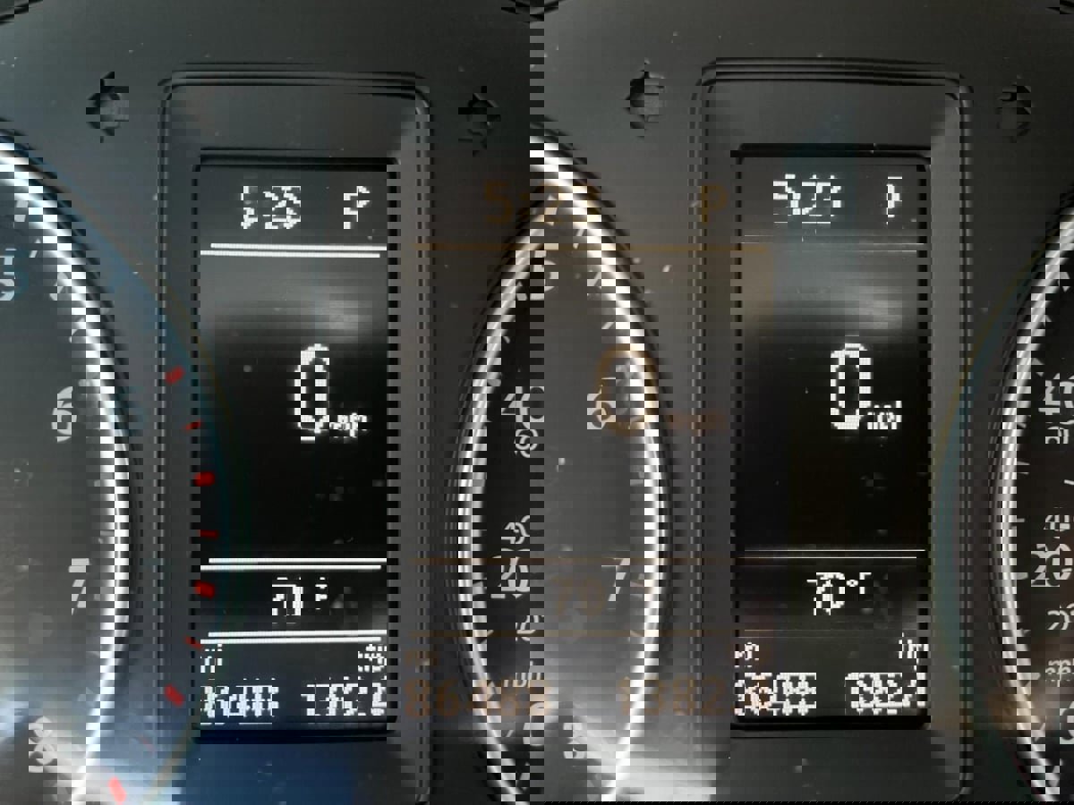 Used 2017 Volkswagen Tiguan Limited w/ Premium Package image 21