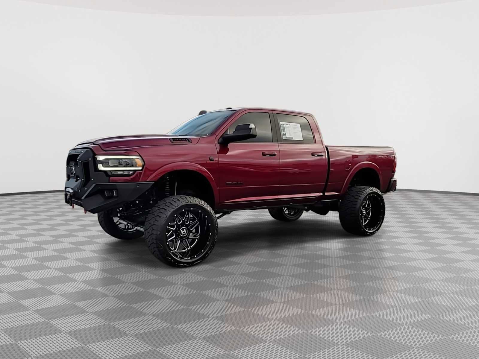 Used 2022 RAM 2500 Laramie w/ Night Edition image 4