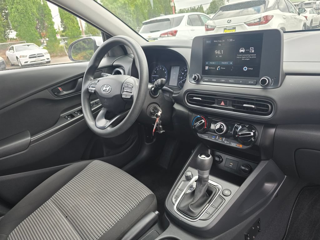 Used 2023 Hyundai Kona SE AWD/4WD image 10