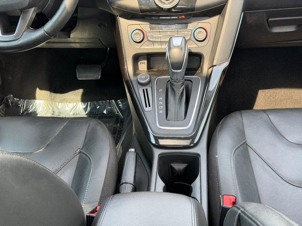 Used 2015 Ford Focus Titanium FWD image 14