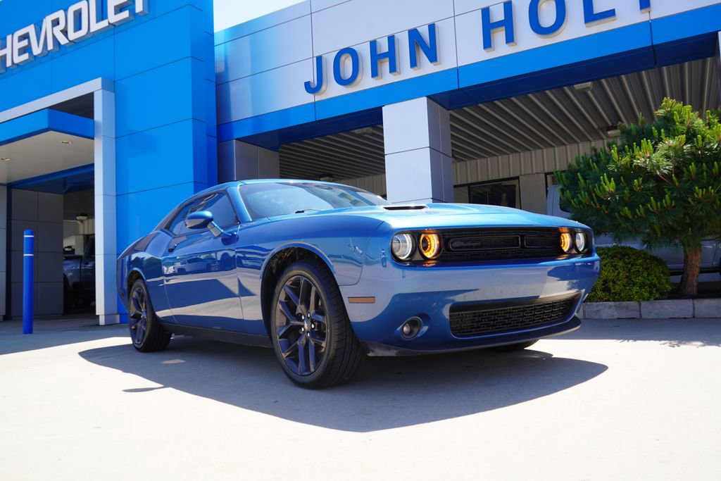 Used 2023 Dodge Challenger SXT w/ Blacktop Package RWD image 2
