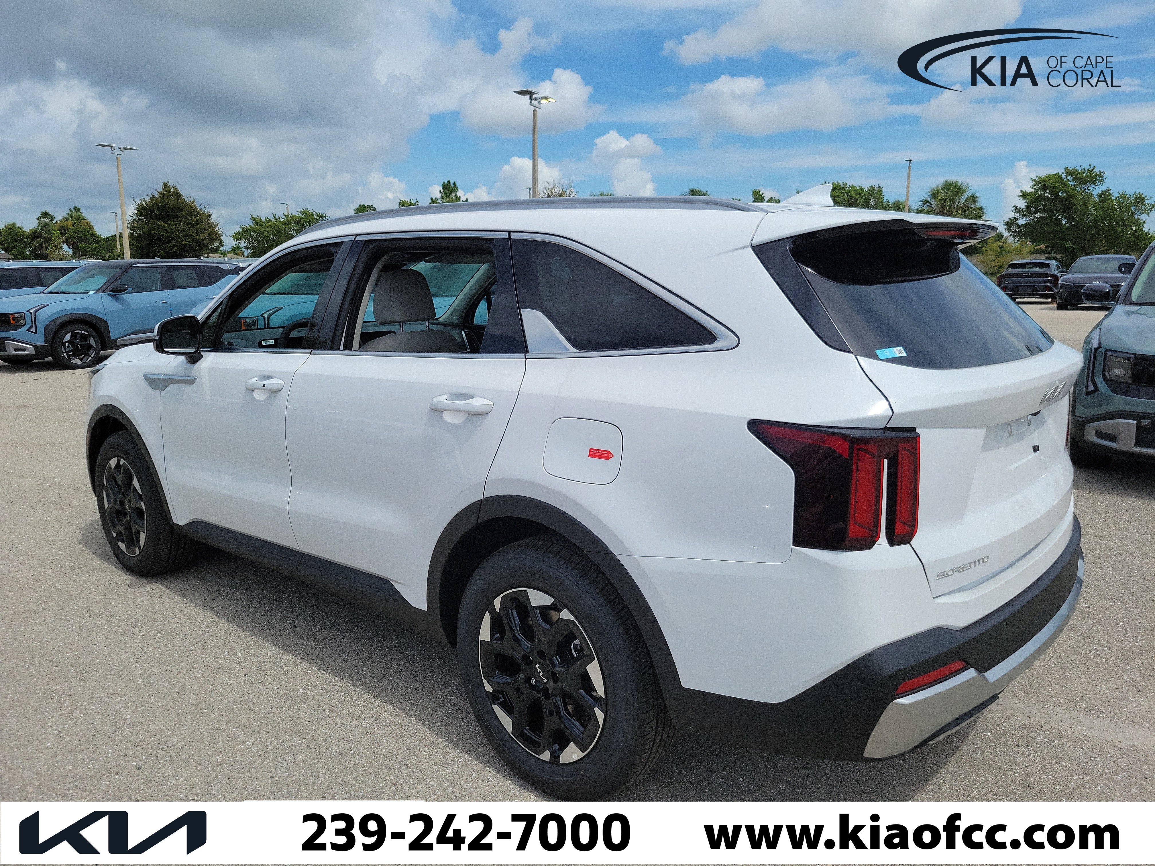 New 2026 Kia Sorento S FWD image 7