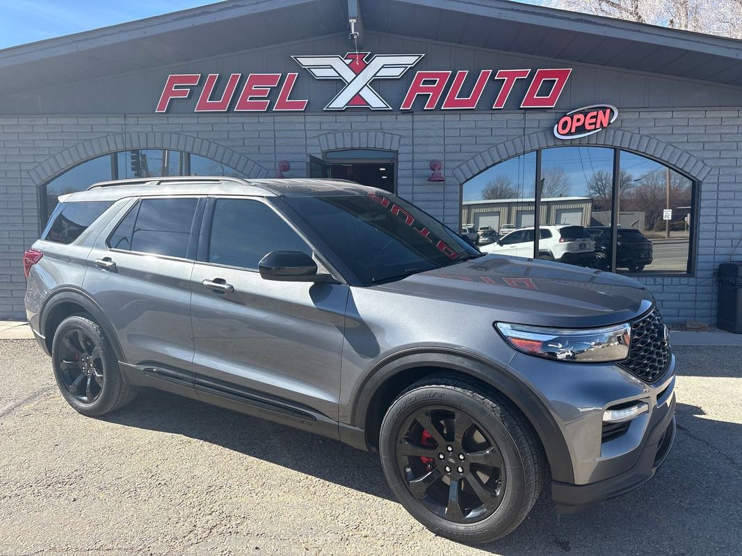 Used 2022 Ford Explorer ST w/ ST Street Pack image 2