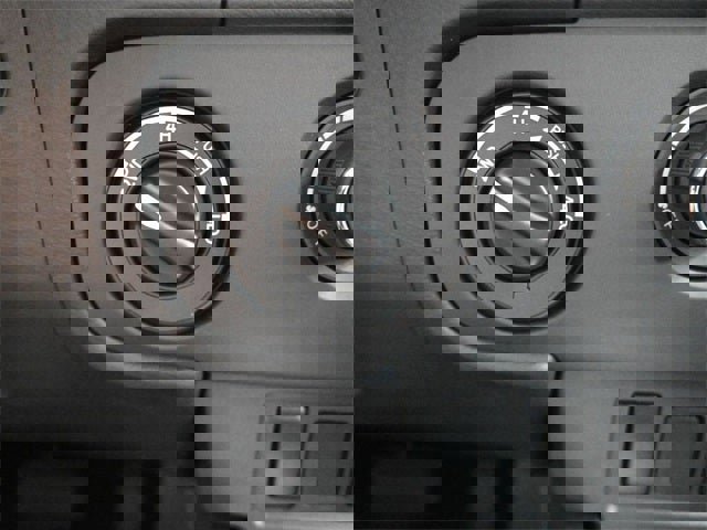 New 2026 Nissan Frontier S image 17