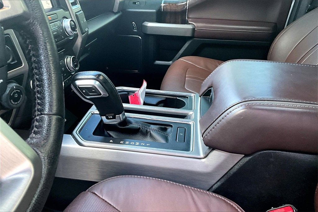 Used 2016 Ford F150 Platinum w/ Equipment Group 701A Luxury image 18