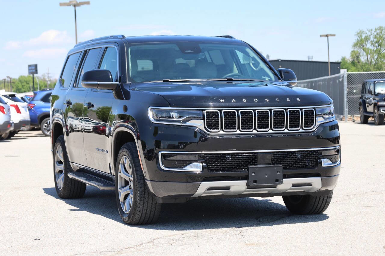 Used 2022 Jeep Wagoneer Series II AWD/4WD image 4