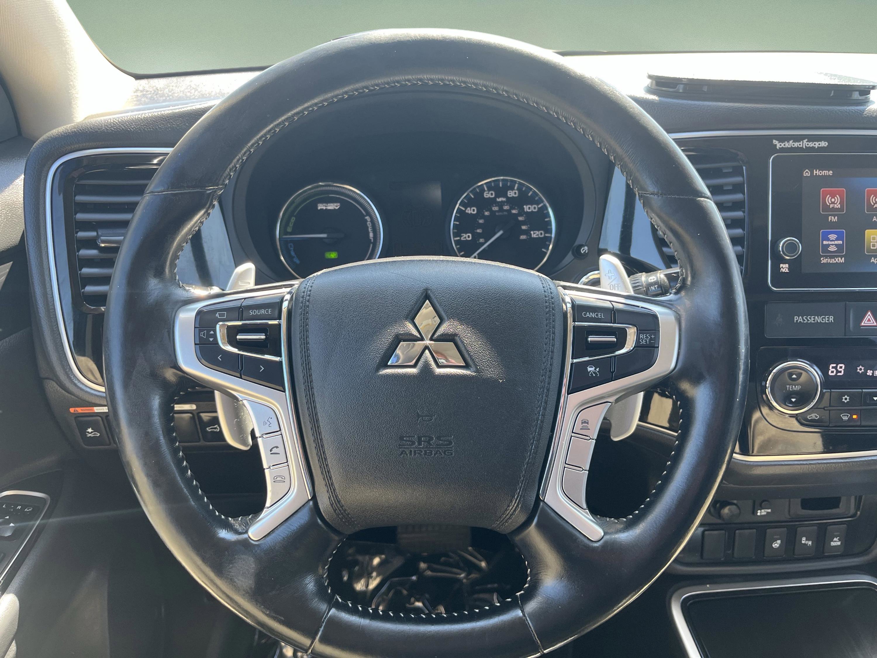 Used 2018 Mitsubishi Outlander SEL image 16