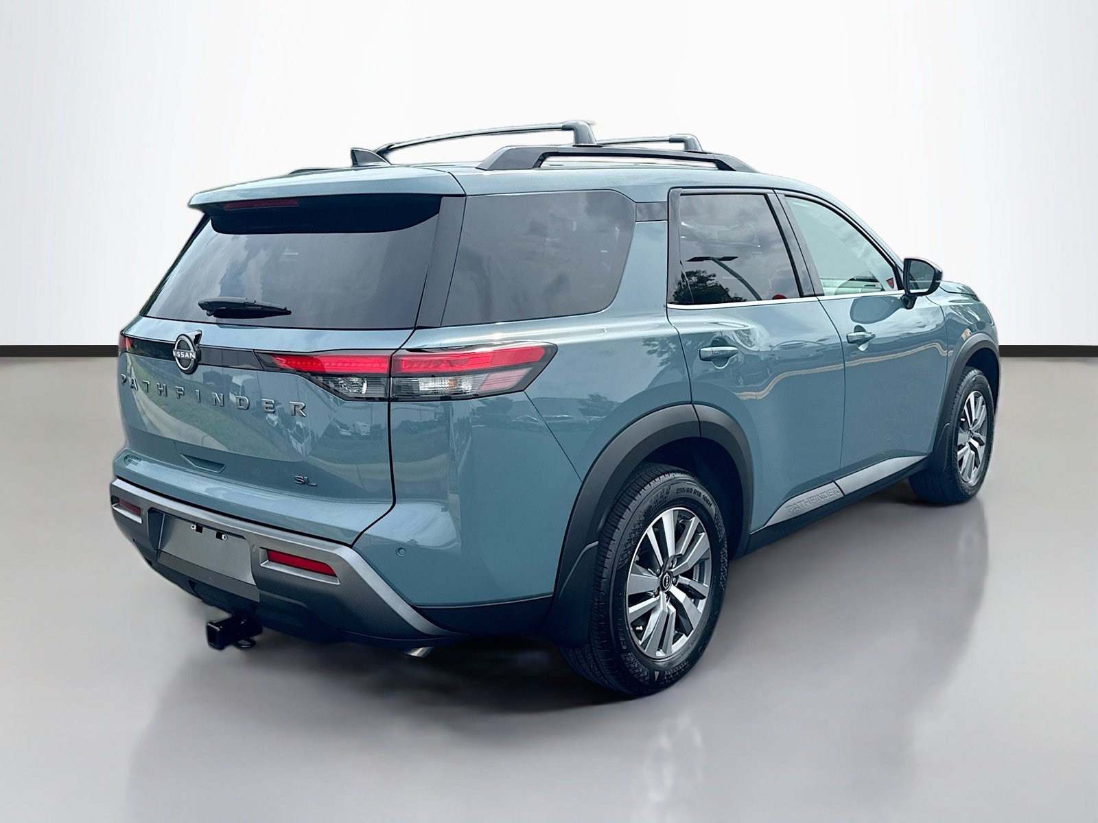 Used 2026 Nissan Pathfinder SL FWD image 7