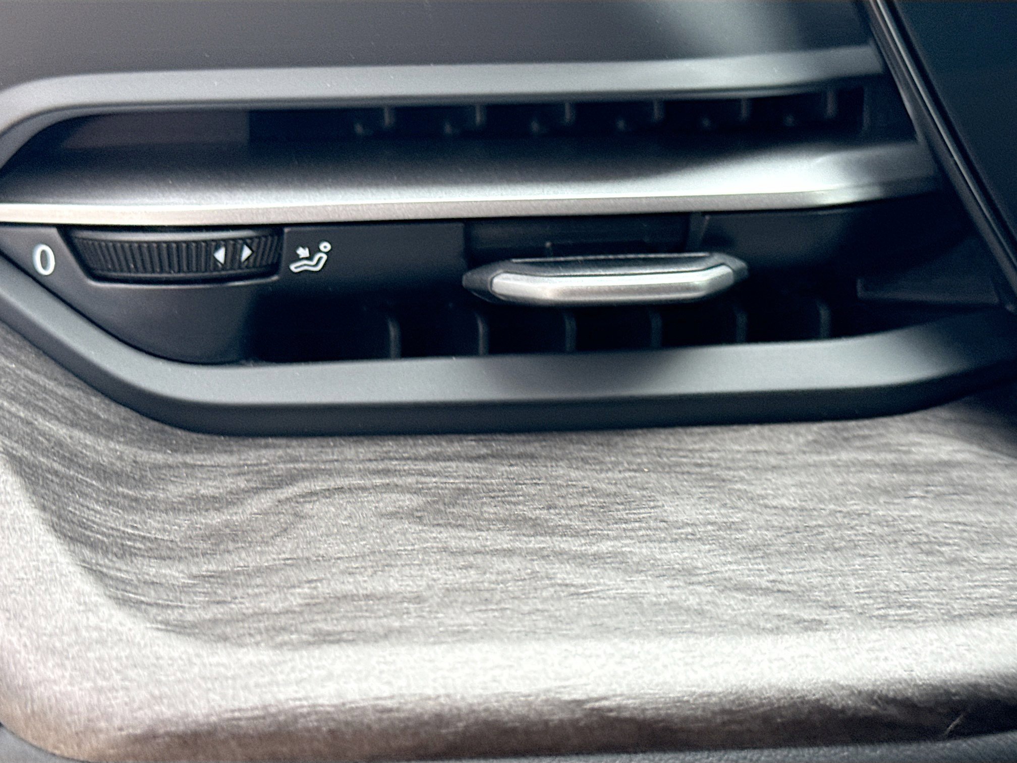 New 2025 Audi Q5 Premium image 34