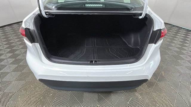 Used 2023 Toyota Corolla LE FWD image 27