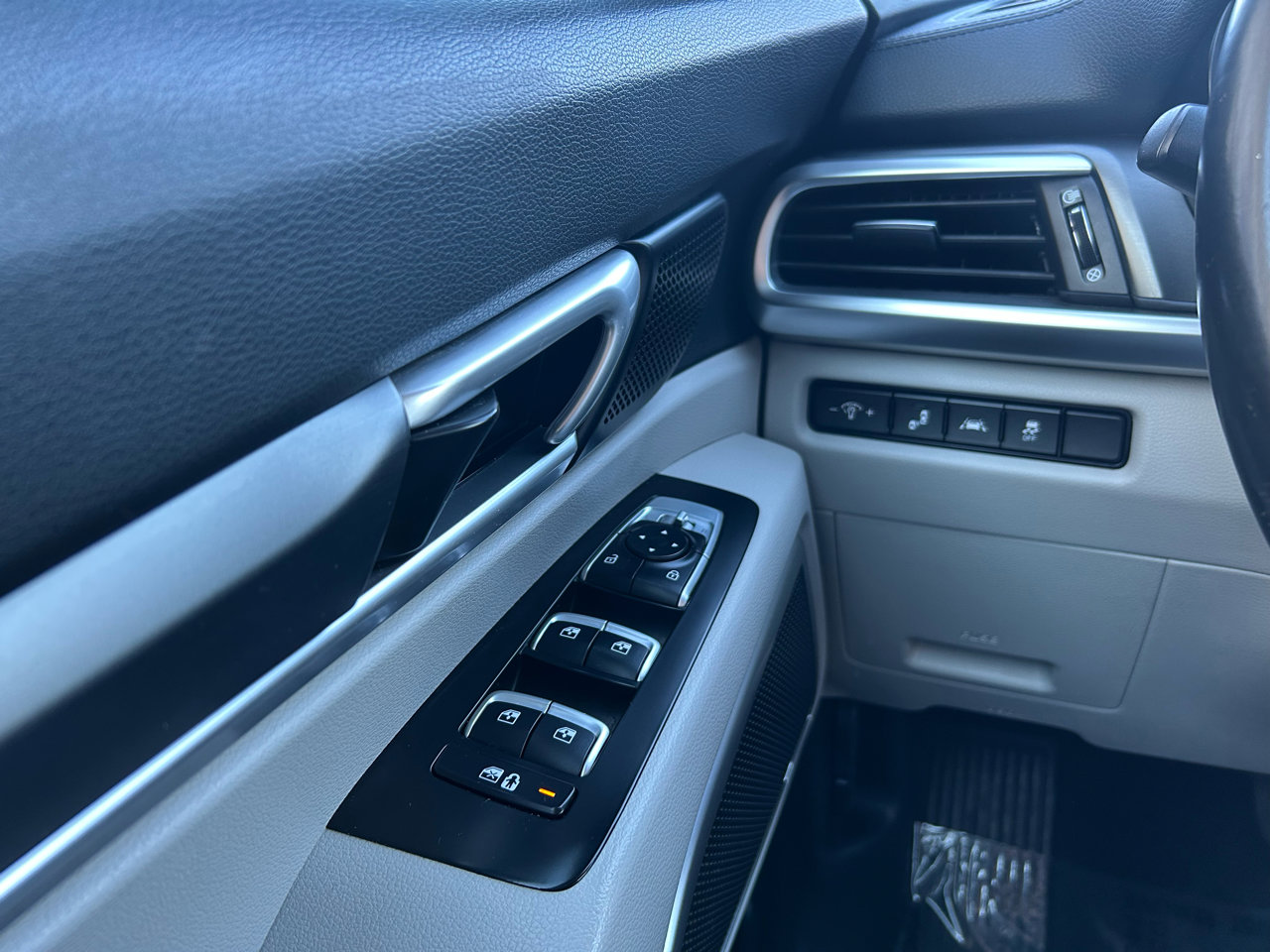 Used 2020 Kia Telluride S image 20