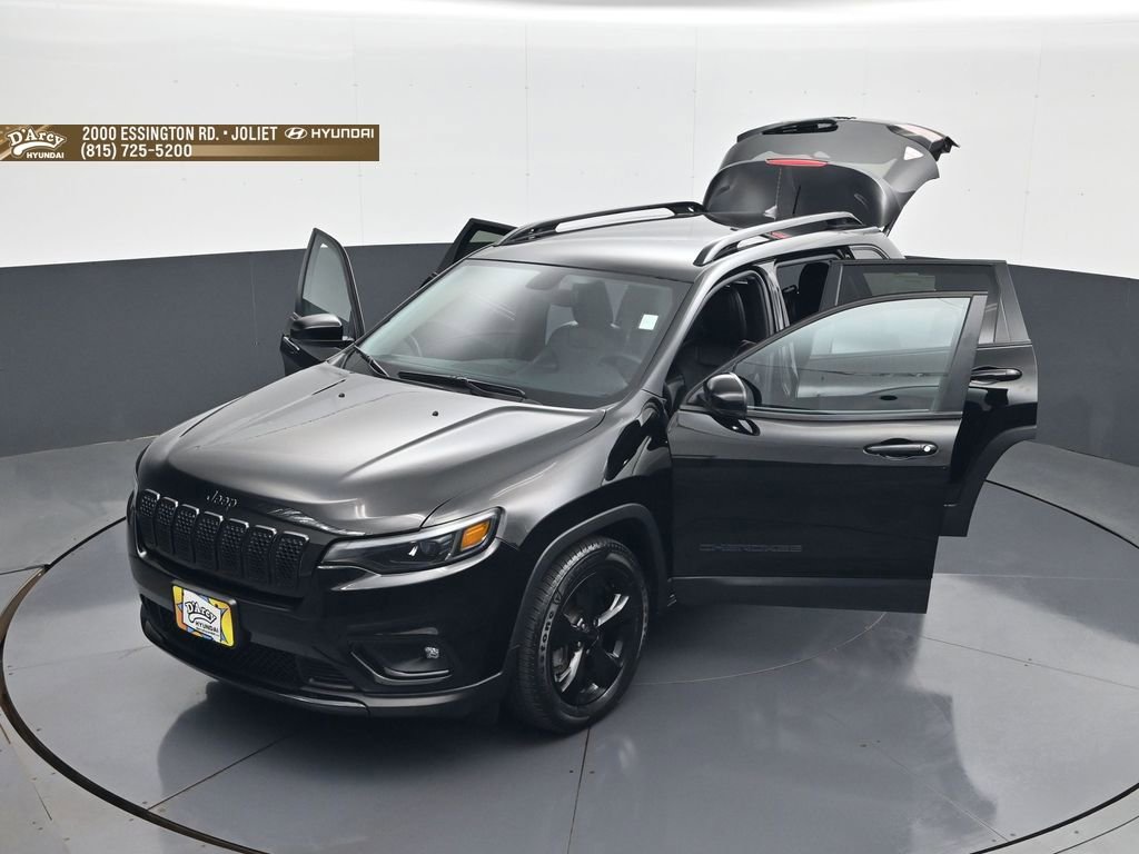 Used 2019 Jeep Cherokee Latitude Plus FWD image 30