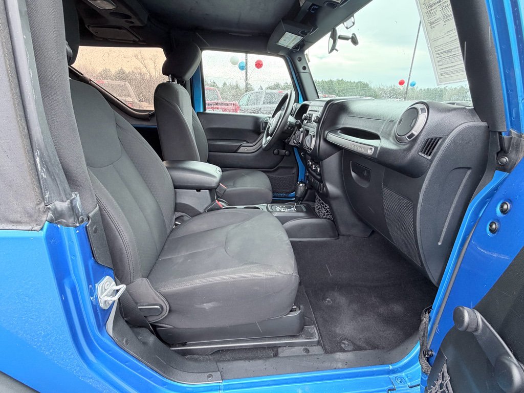 Used 2016 Jeep Wrangler Sport AWD/4WD image 18
