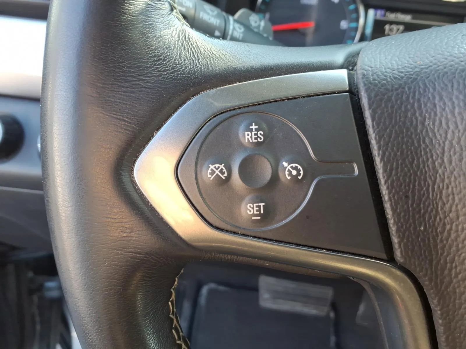 Used 2019 Chevrolet Tahoe LS w/ All-Season Package image 28