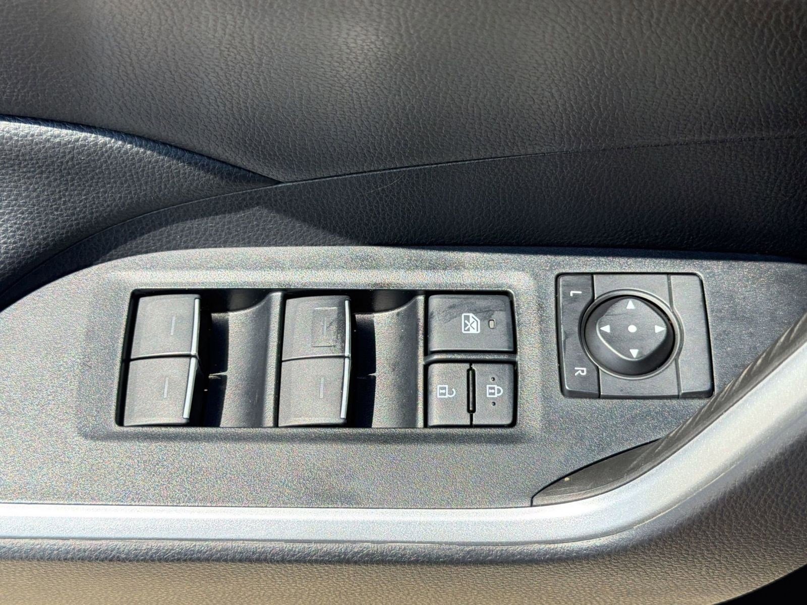 Used 2022 Toyota RAV4 XLE Premium AWD/4WD image 12