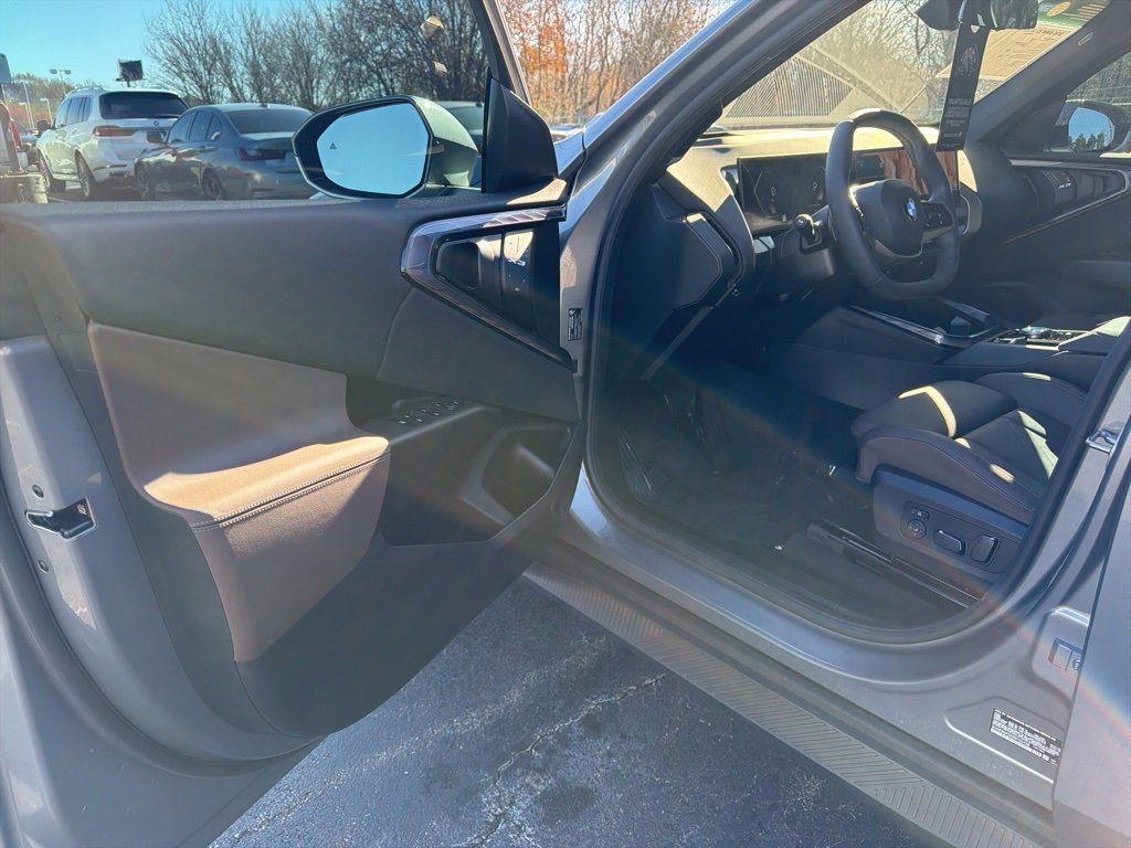 Certified 2025 BMW X3 xDrive30i w/ Premium Package image 10