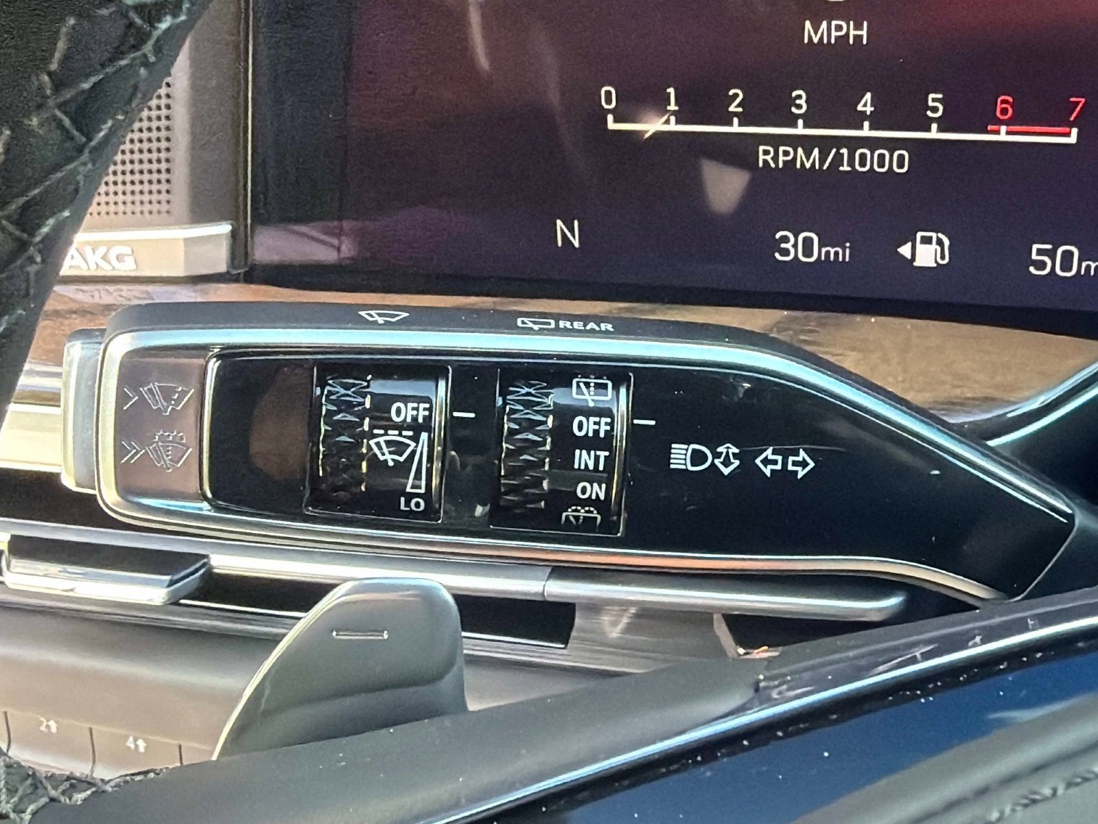 Used 2026 Cadillac Escalade ESV Platinum Sport w/ LPO, ONYX Package image 59