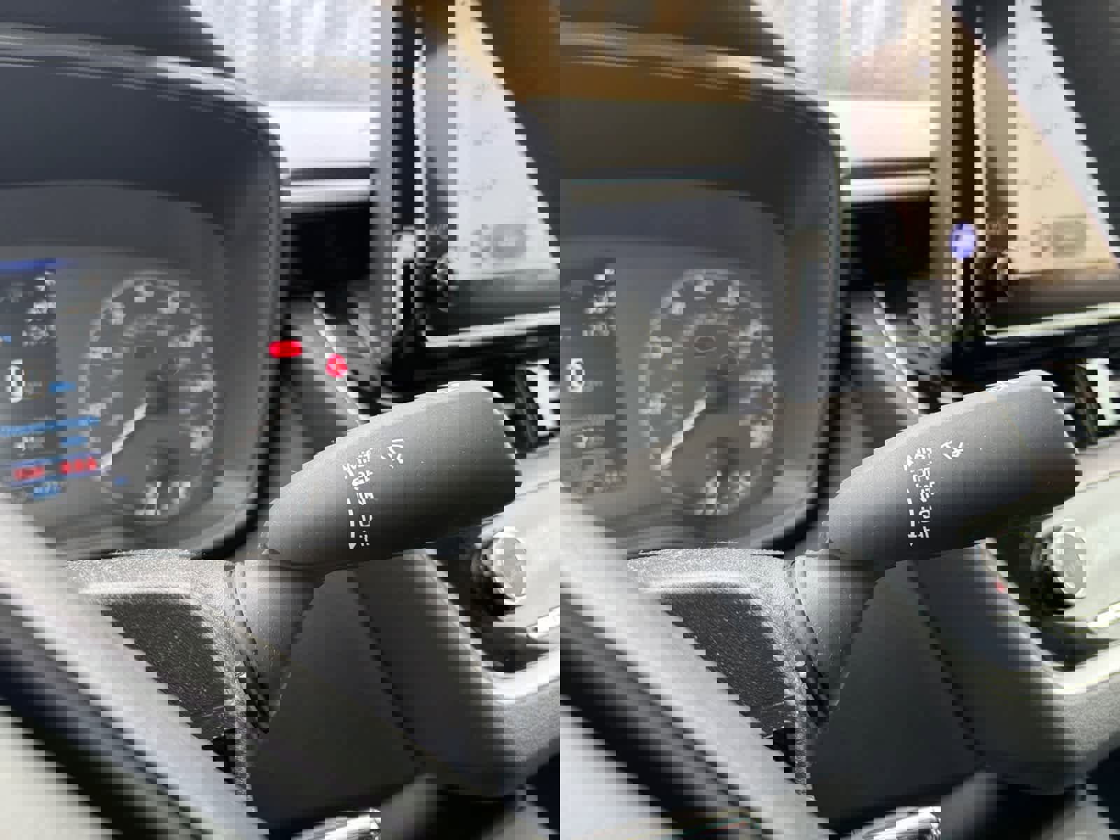 Used 2025 Toyota Corolla LE image 16