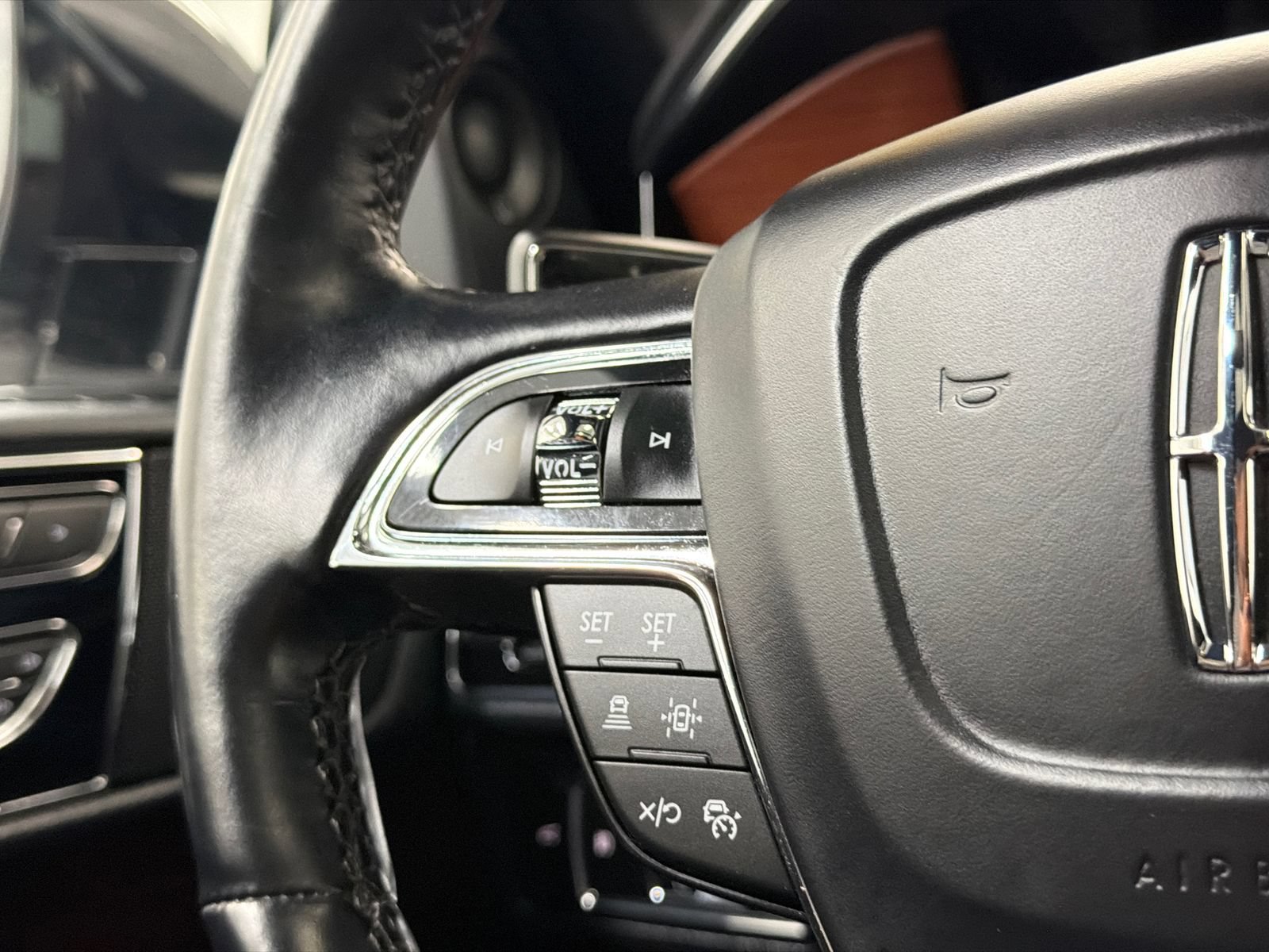 Certified 2023 Lincoln Navigator L Reserve AWD/4WD image 25
