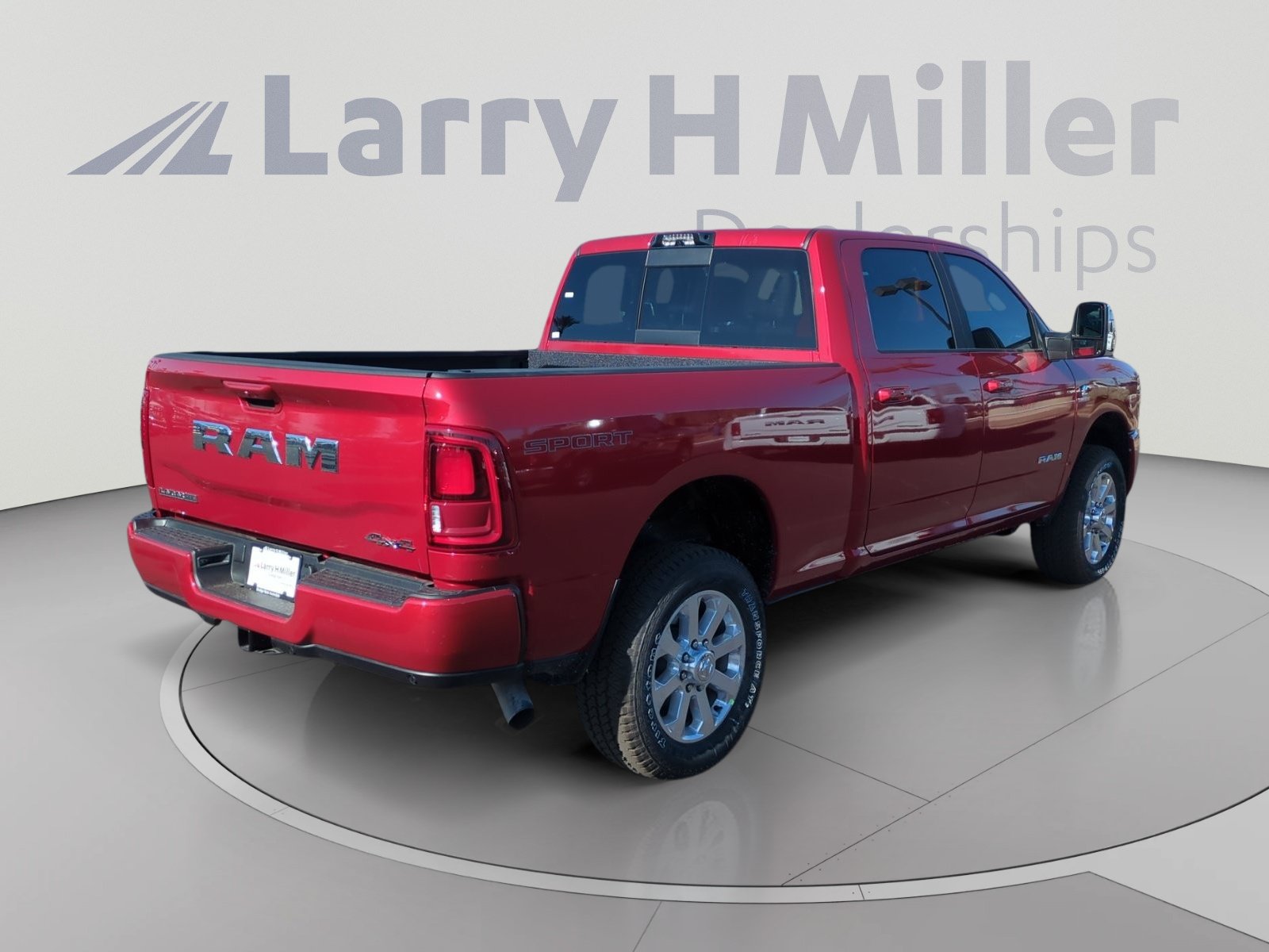 New 2026 RAM 2500 Laramie w/ Sport Appearance Package AWD/4WD image 5
