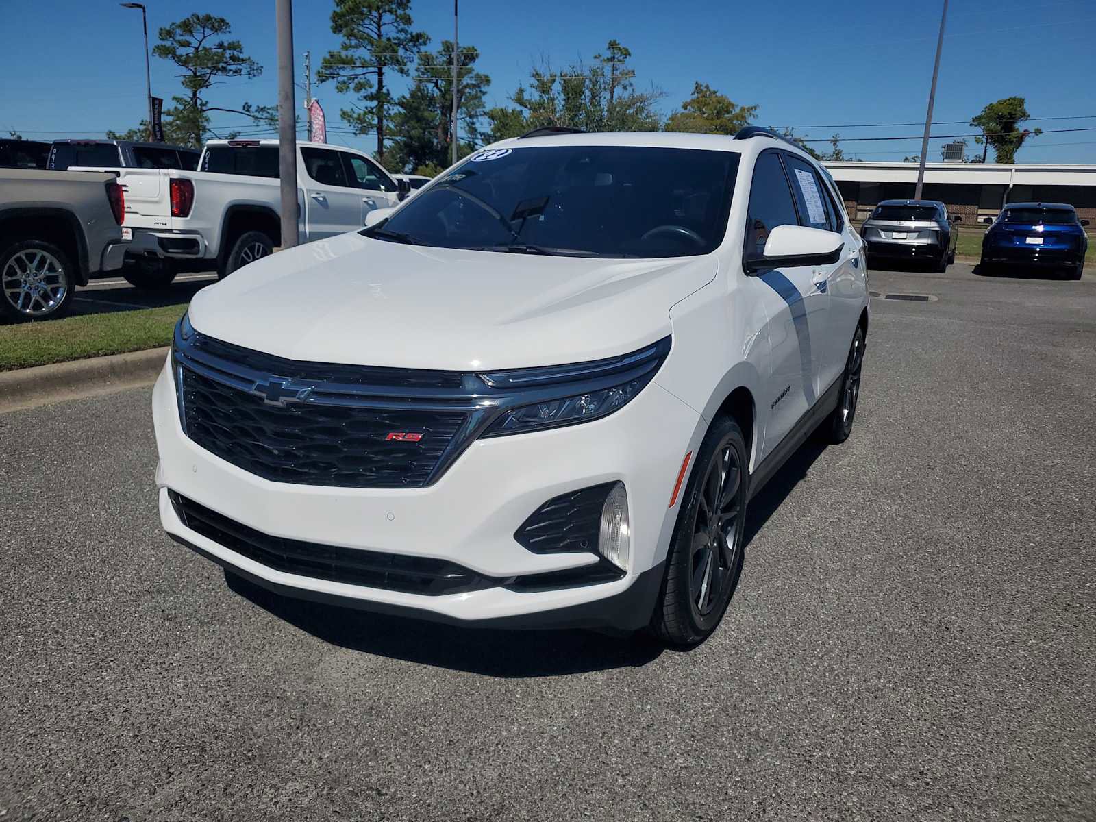 Used 2022 Chevrolet Equinox RS w/ Infotainment Package