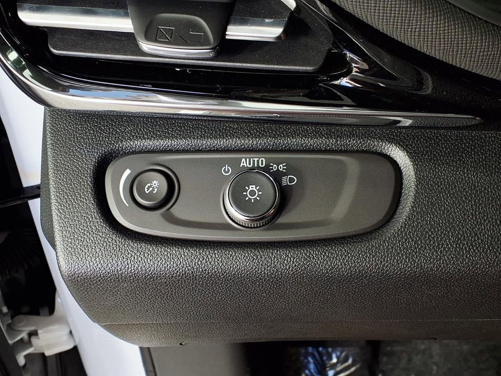 New 2026 Buick Envista Avenir image 24