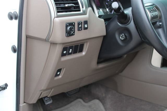 Used 2019 Lexus GX 460 Premium AWD/4WD image 25