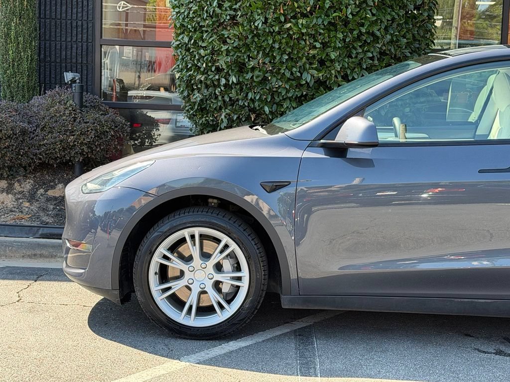 Used 2023 Tesla Model Y Long Range AWD/4WD image 10