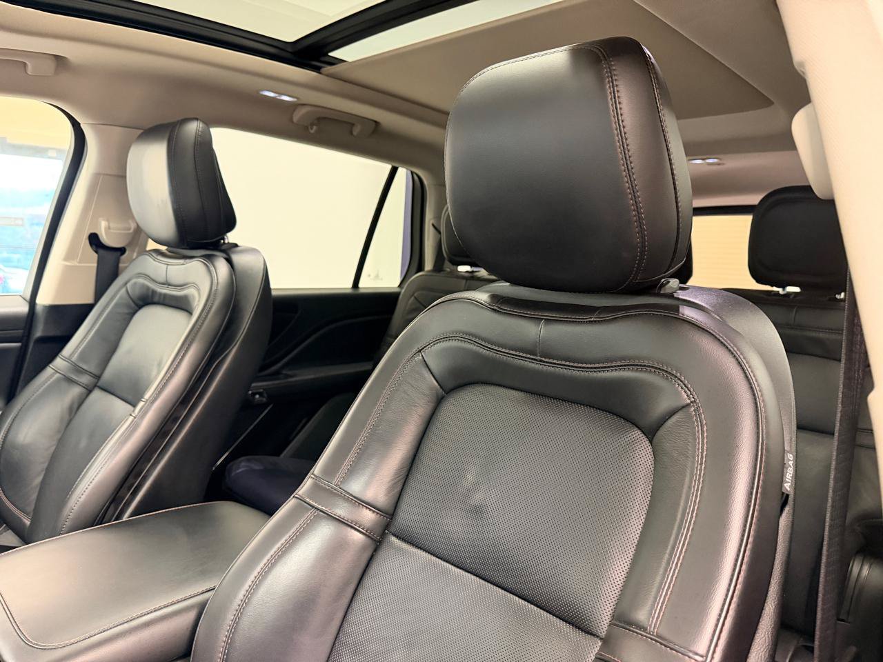 Used 2020 Lincoln Aviator Reserve w/ Equipment Group 201A RWD image 20