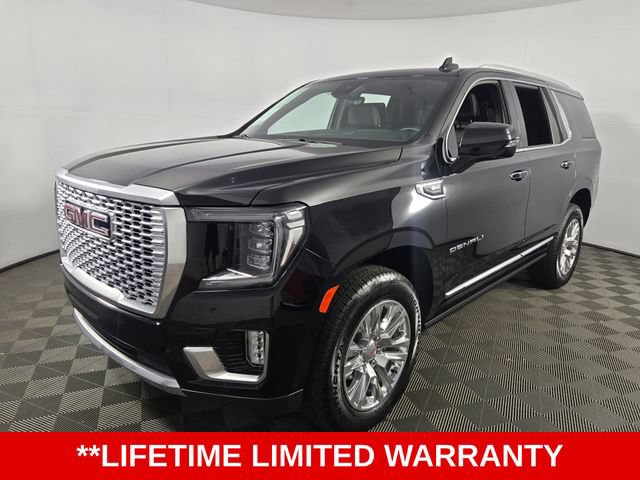 Used 2024 GMC Yukon Denali w/ Advanced Technology Package AWD/4WD image 3