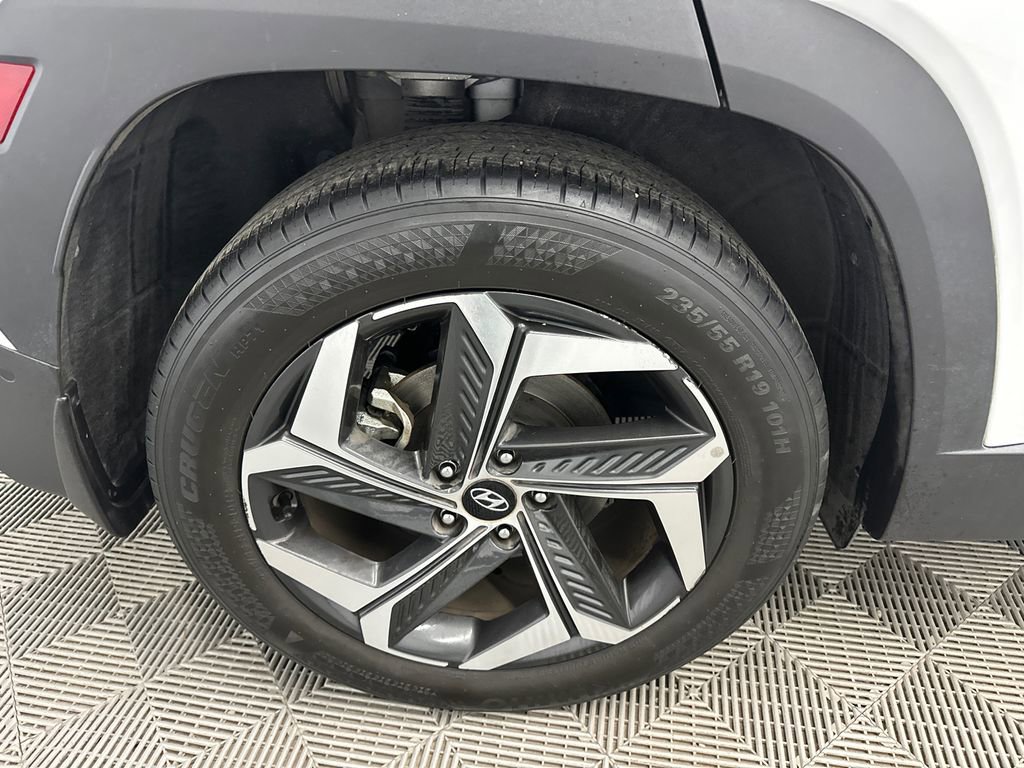 Used 2024 Hyundai Tucson Limited FWD image 19