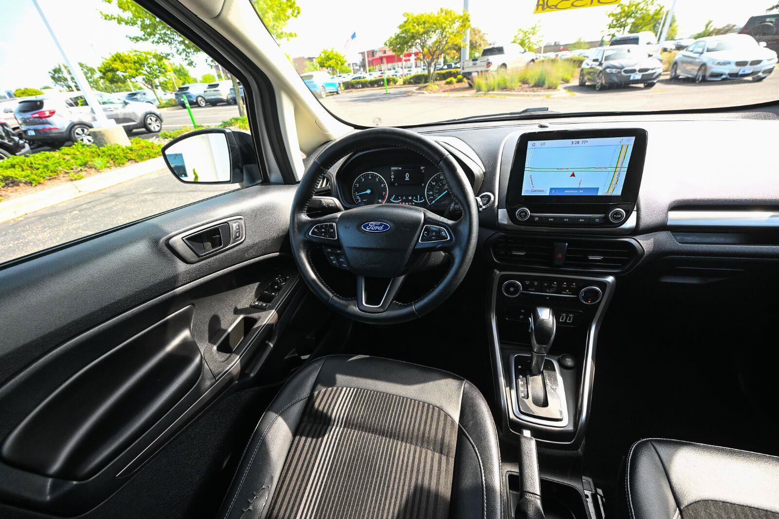 Used 2020 Ford EcoSport SES w/ SES Black Appearance Package AWD/4WD image 32
