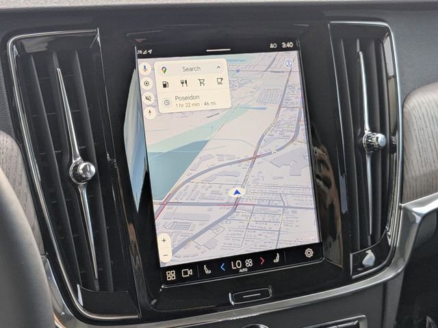 Used 2024 Volvo V90 B6 Cross Country Plus image 29