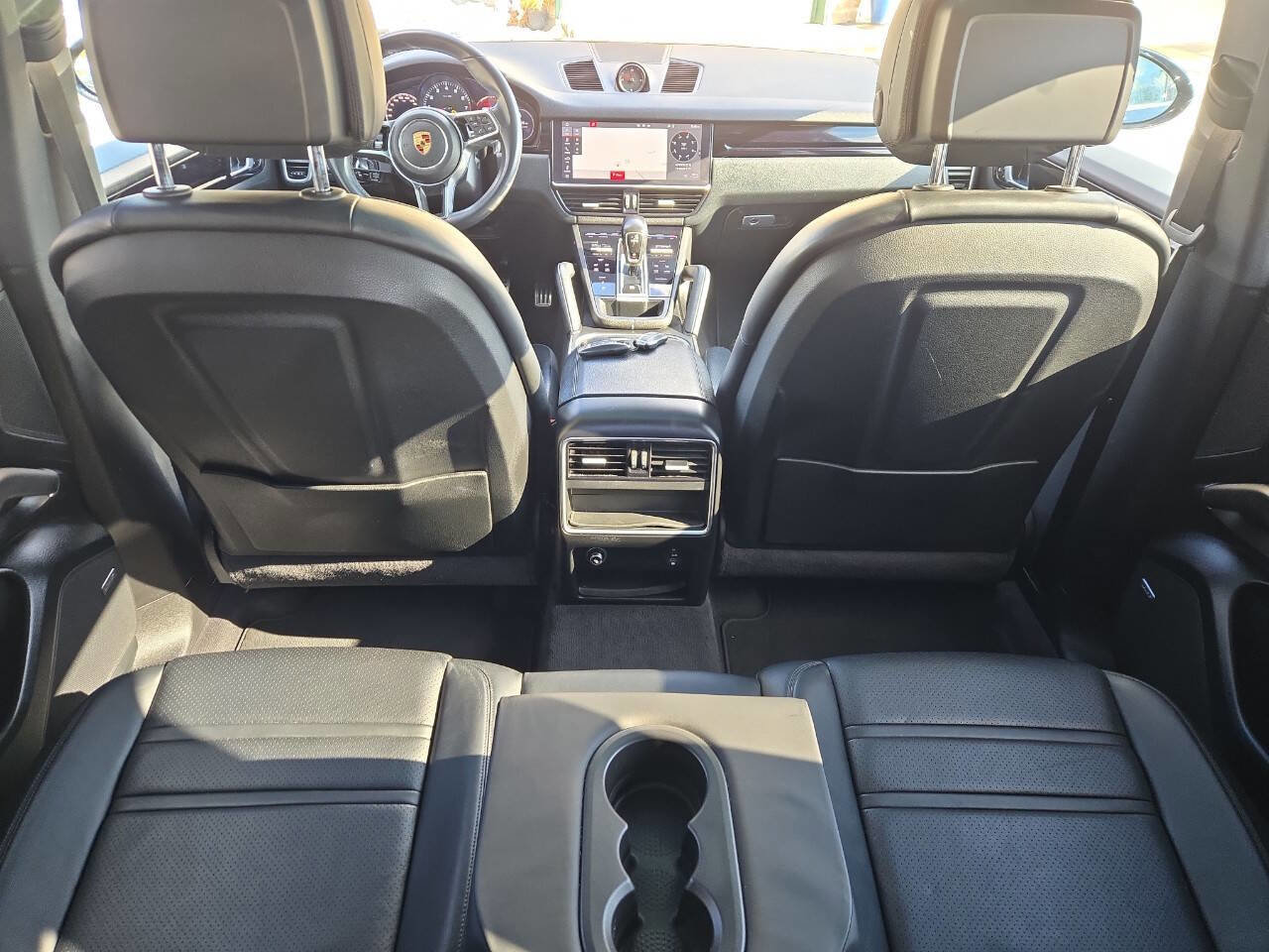 Used 2020 Porsche Cayenne S image 25