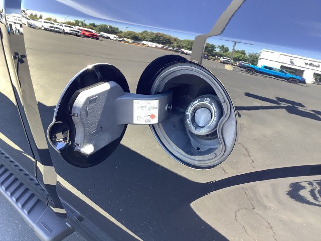 Used 2017 Ford F150 Lariat w/ Equipment Group 501A Mid AWD/4WD image 23