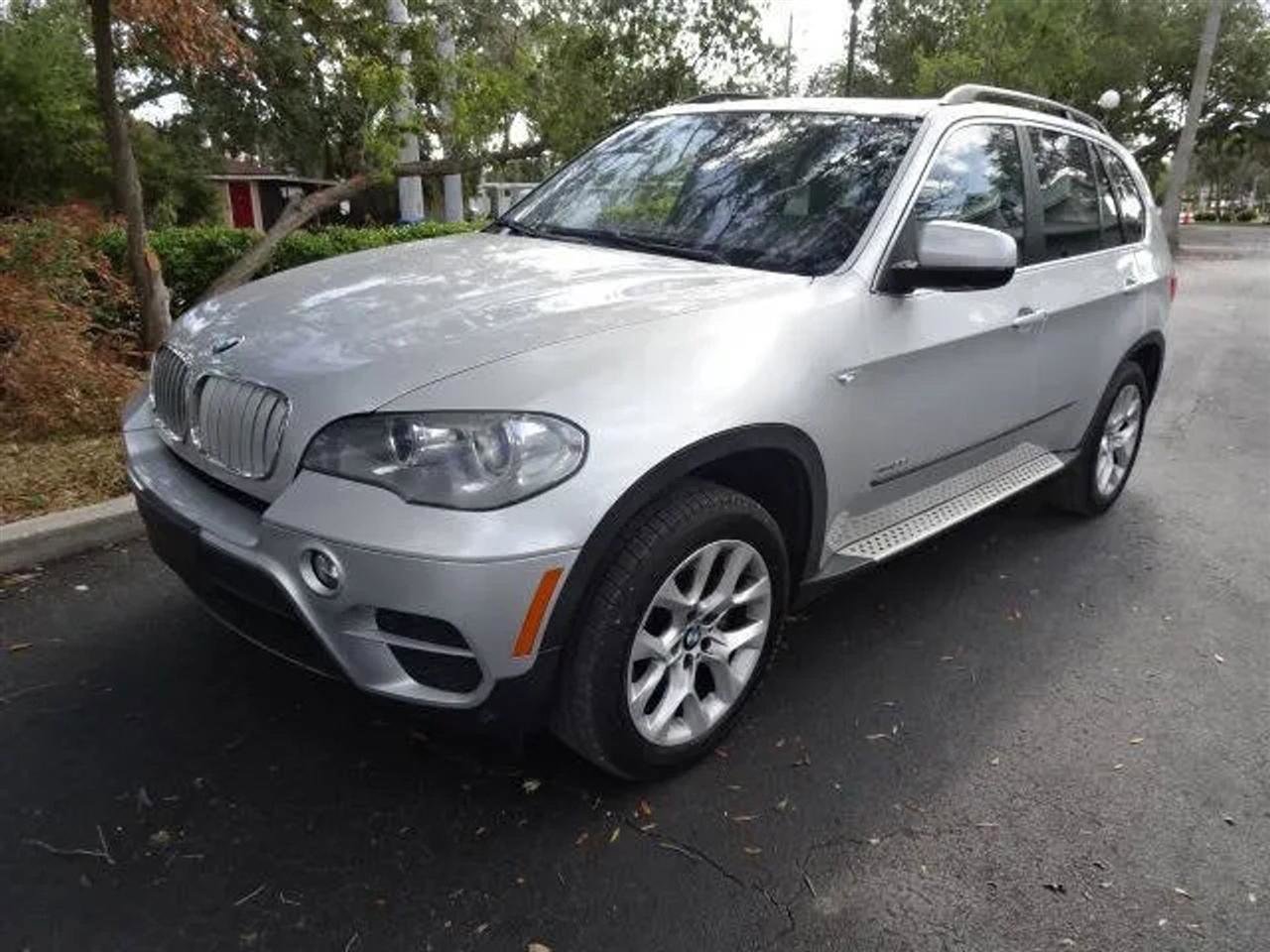 Used 2013 BMW X5 xDrive35i w/ Convenience Pkg AWD/4WD image 16