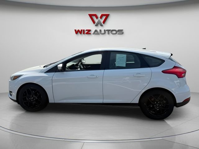 Used 2016 Ford Focus SE w/ Equipment Group 201A FWD image 2