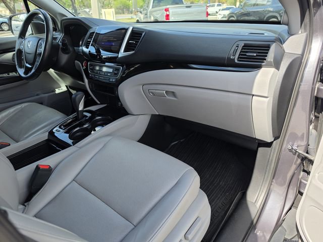 Used 2019 Honda Ridgeline RTL-E image 13