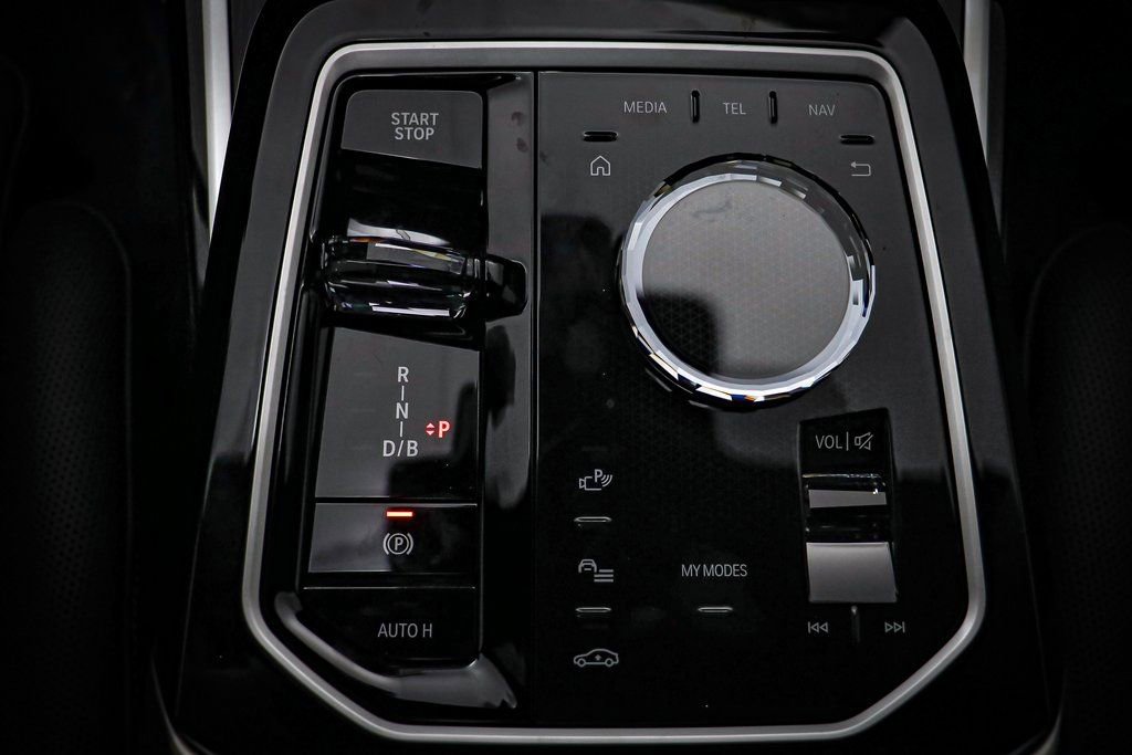 New 2026 BMW i7 xDrive60 w/ Executive Package AWD/4WD image 12