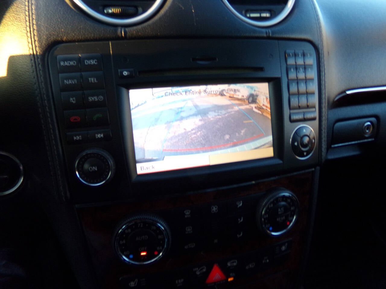 Used 2010 Mercedes-Benz GL 450 4MATIC w/ Premium 1 Pkg image 10
