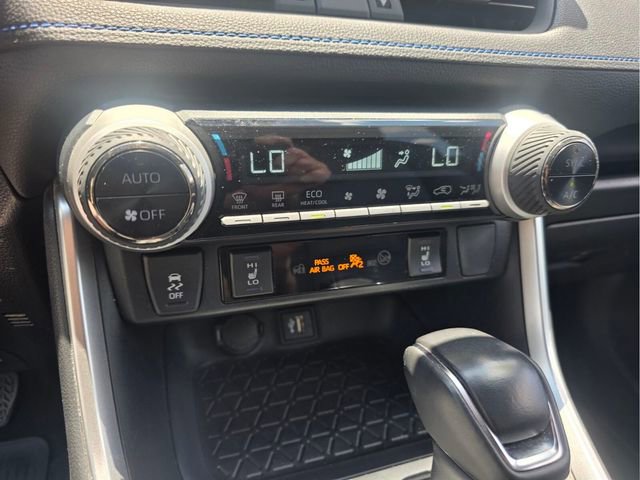 Used 2023 Toyota RAV4 XSE AWD/4WD image 24