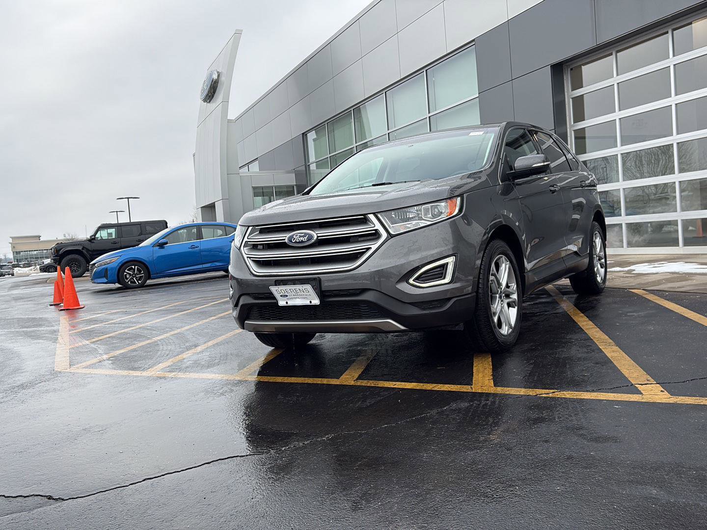 Used 2016 Ford Edge Titanium w/ Equipment Group 301A image 3