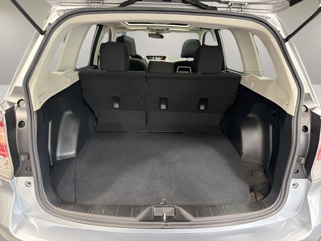 Used 2017 Subaru Forester 2.5i Premium w/ All-Weather Package image 34