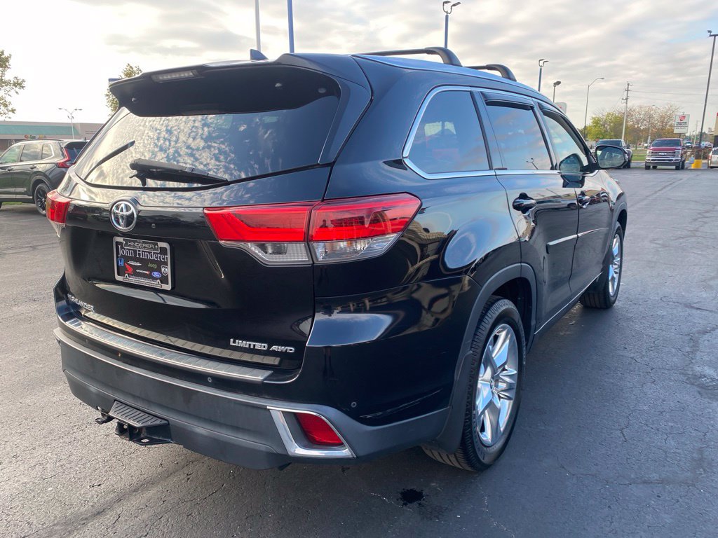 Used 2018 Toyota Highlander Limited w/ Protection Package #3 AWD/4WD image 3