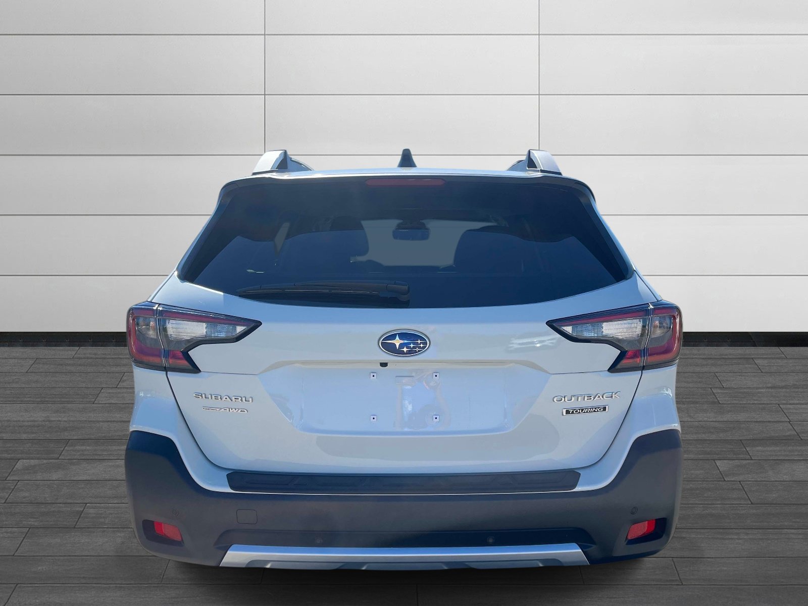 Used 2025 Subaru Outback Touring w/ Popular Package #2 AWD/4WD image 4