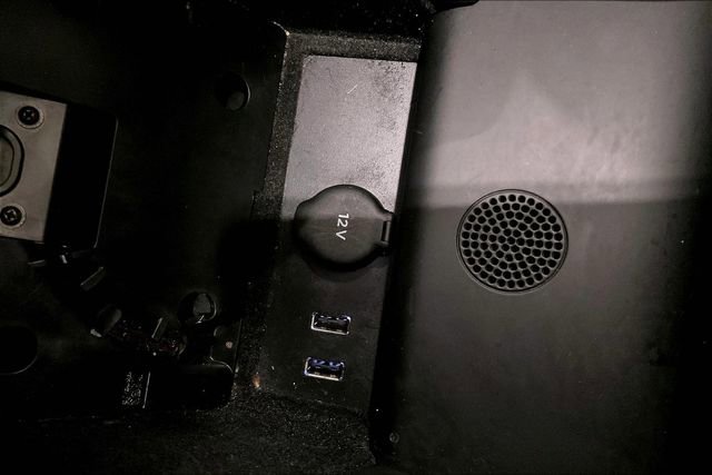 Used 2020 Tesla Model S Performance image 33