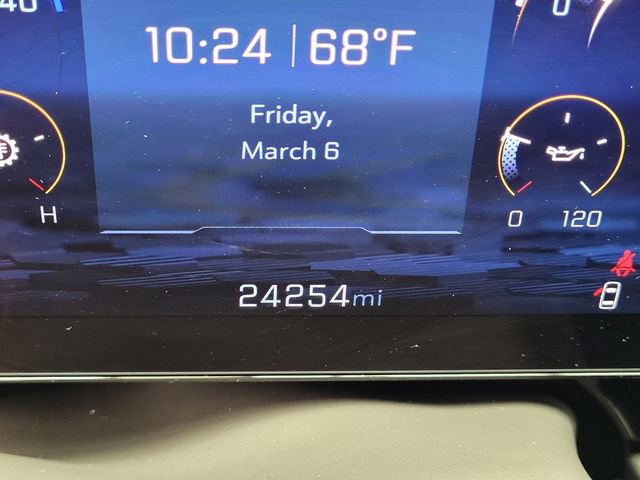 Used 2025 Chevrolet Suburban Z71 image 26