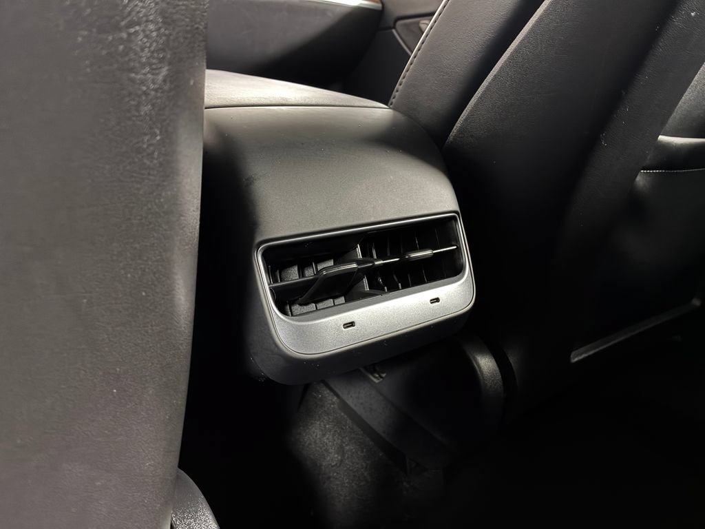Used 2020 Tesla Model Y Long Range AWD/4WD image 15